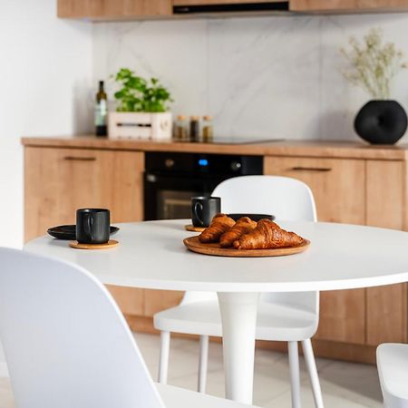 Apartamenty Fuzja - Komfortowe Mieszkania Blisko Centrum Lodzi Garaz Exteriör bild