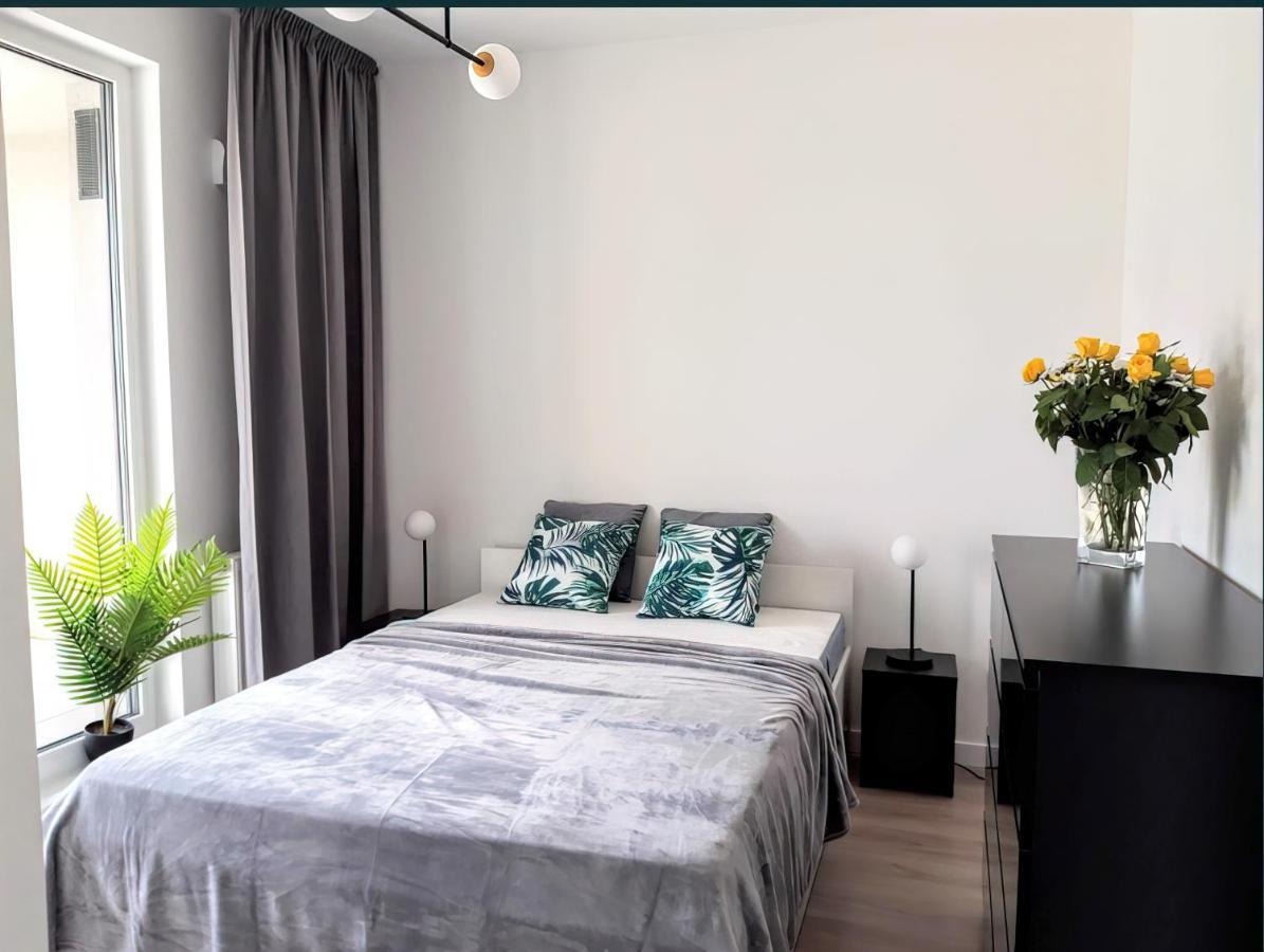 Apartamenty Fuzja - Komfortowe Mieszkania Blisko Centrum Lodzi Garaz Exteriör bild