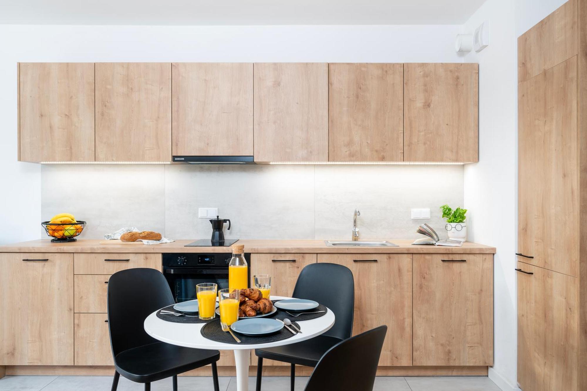 Apartamenty Fuzja - Komfortowe Mieszkania Blisko Centrum Lodzi Garaz Exteriör bild