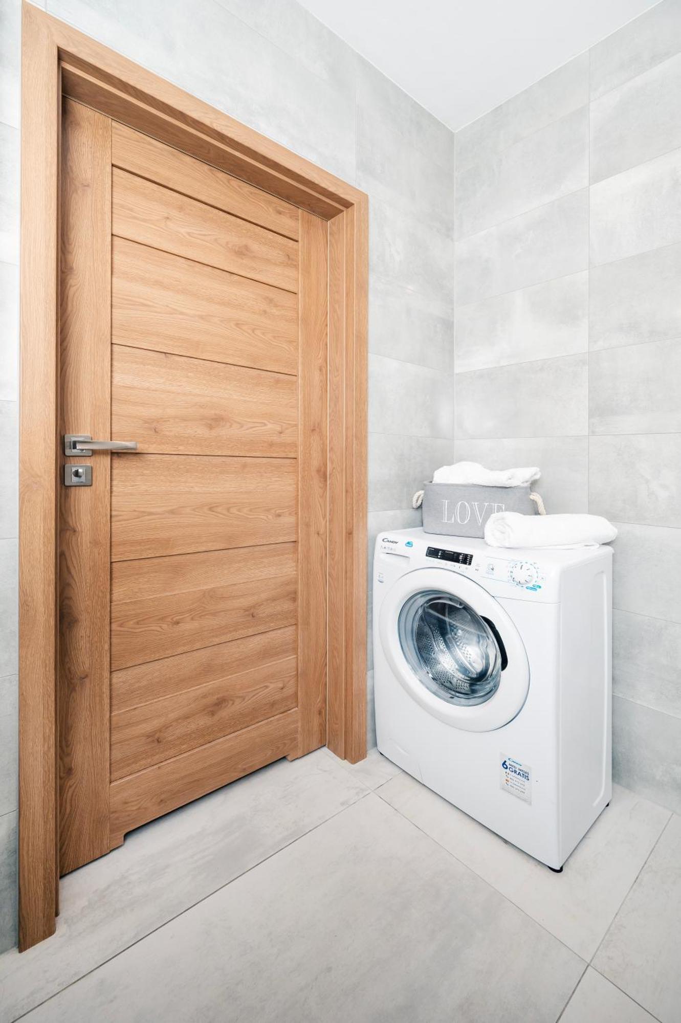 Apartamenty Fuzja - Komfortowe Mieszkania Blisko Centrum Lodzi Garaz Exteriör bild