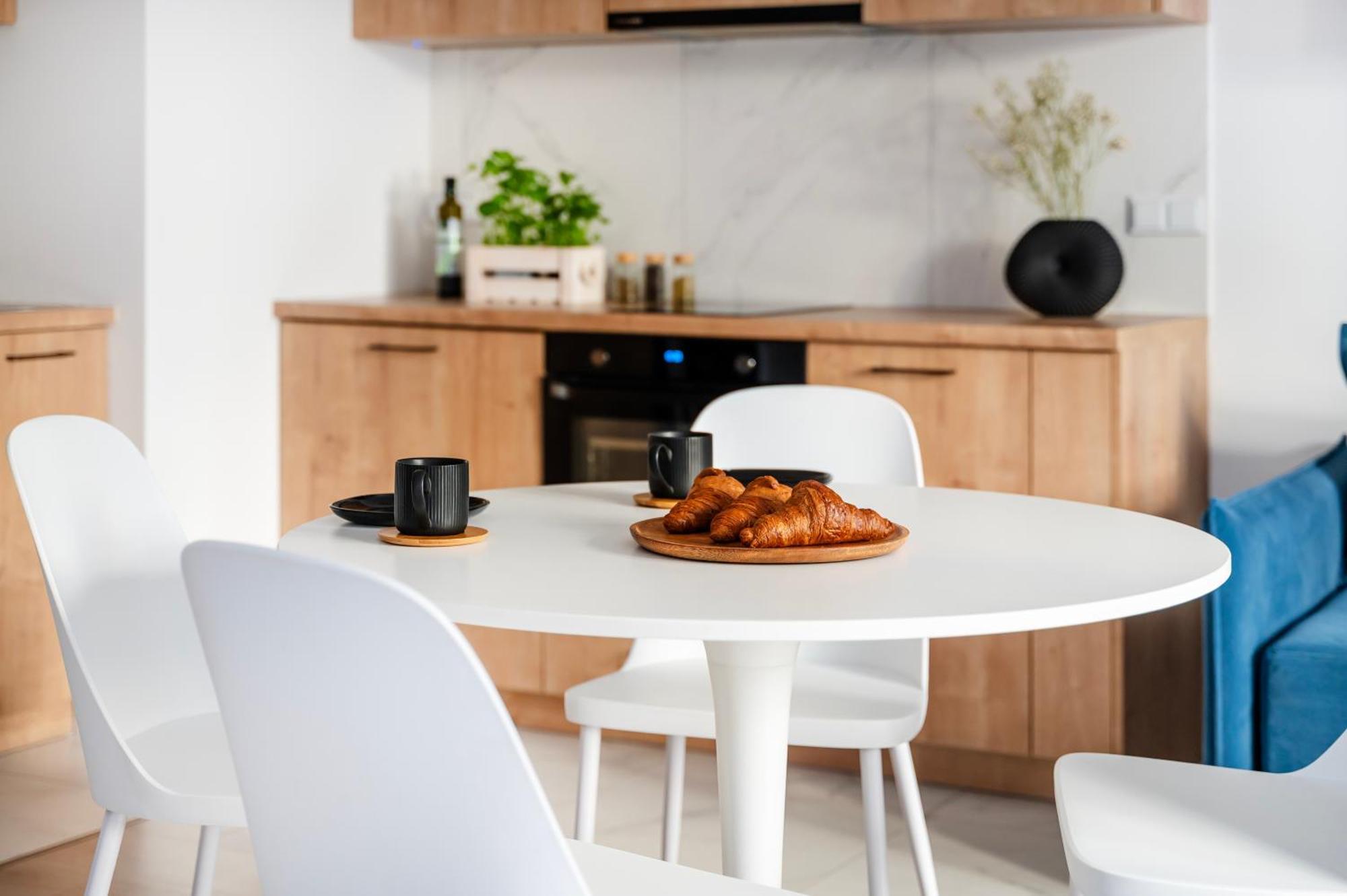 Apartamenty Fuzja - Komfortowe Mieszkania Blisko Centrum Lodzi Garaz Exteriör bild