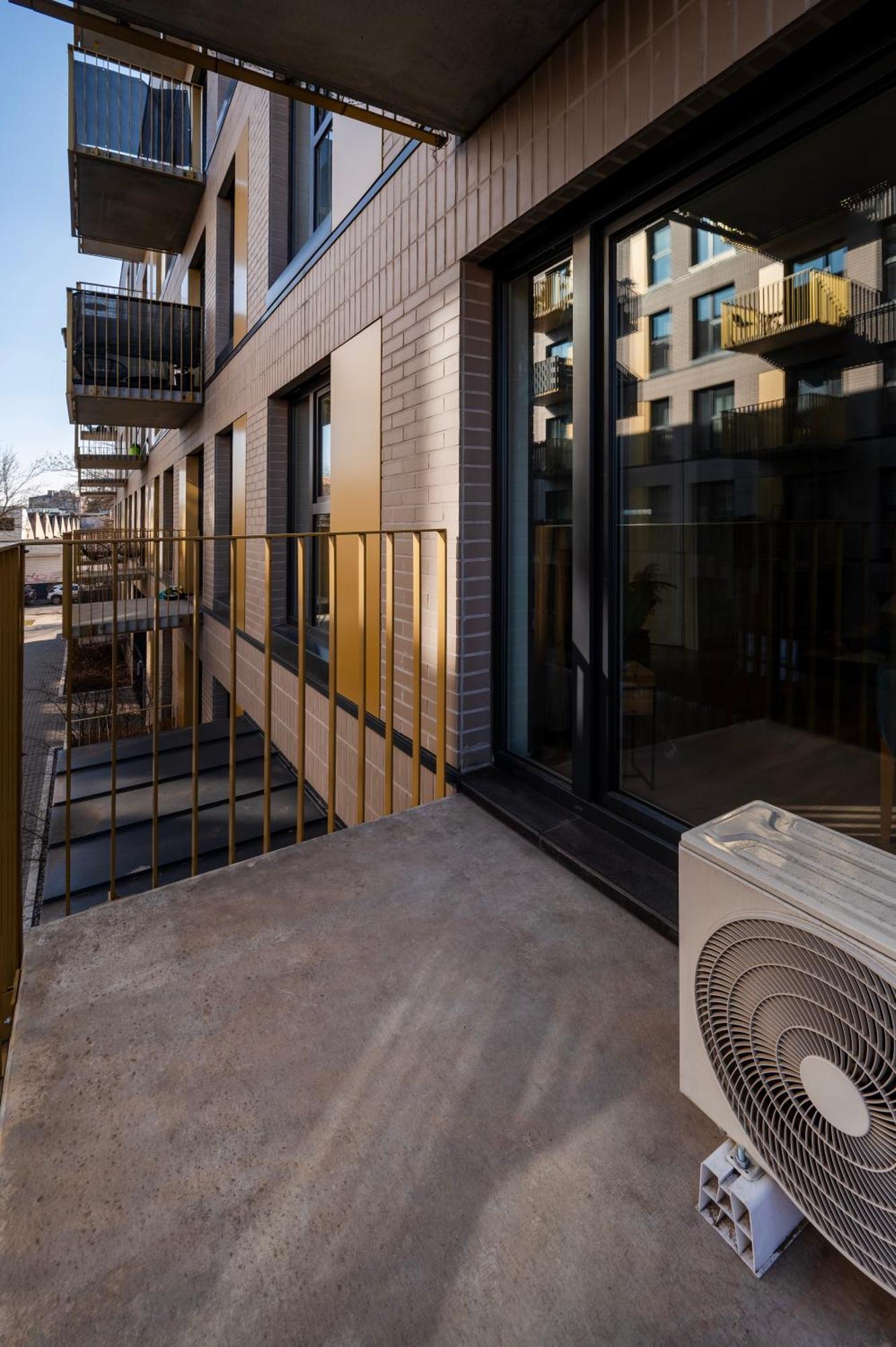 Apartamenty Fuzja - Komfortowe Mieszkania Blisko Centrum Lodzi Garaz Exteriör bild